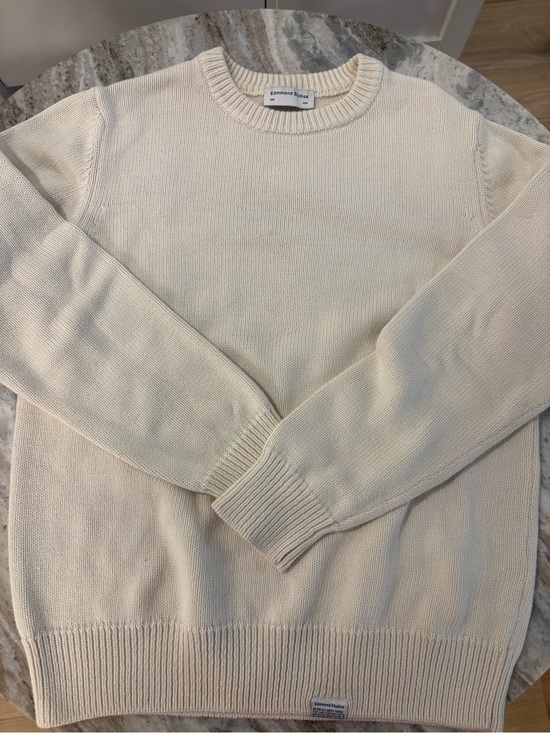 Eddmond Studios Sweaters - Cream Crewneck Sweater with flower back